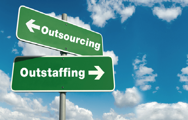 Outsourcing Vs Outstaffing -
