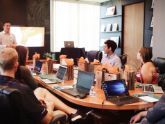 The Top Features To Look for in Account Management Software for Large Corporations